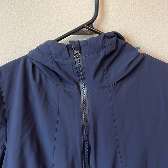 Lululemon Rise & Shine Jacket III size 4 - Picture 5 of 10
